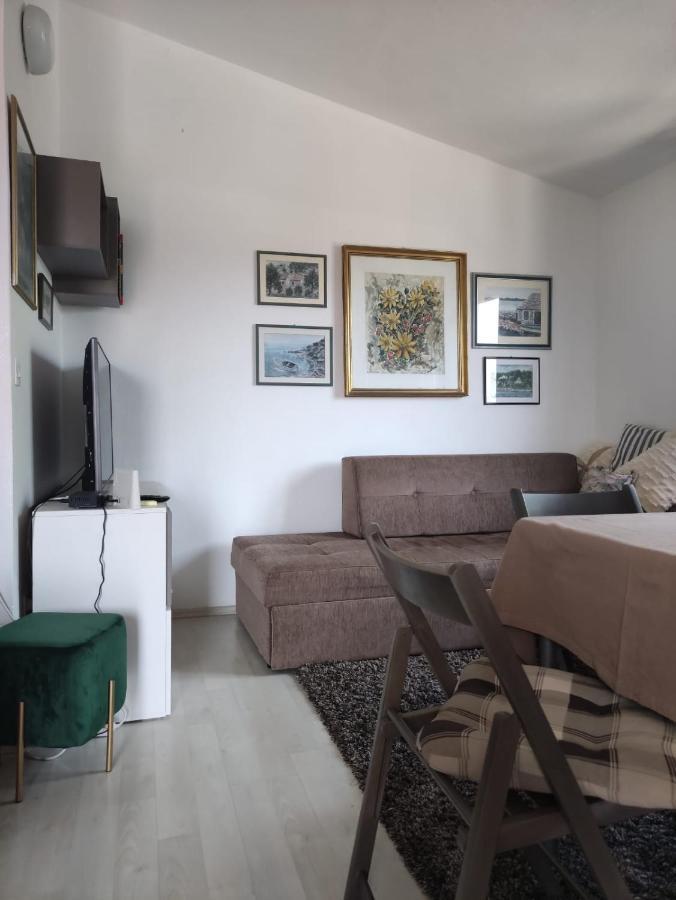 Apartments Dara Rogoznica  Esterno foto
