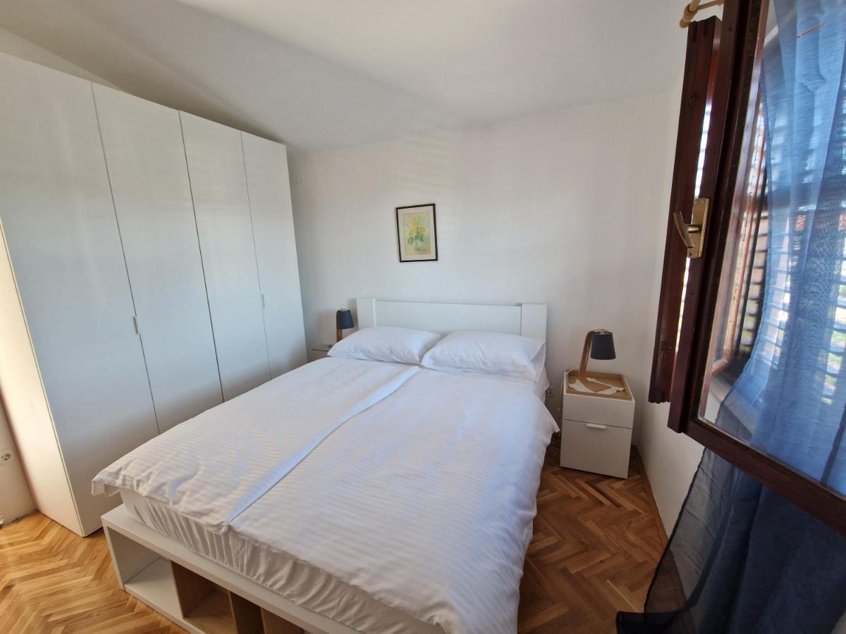 Apartments Dara Rogoznica  Esterno foto