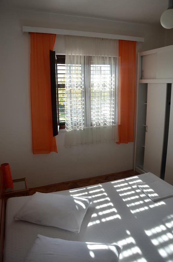 Apartments Dara Rogoznica  Esterno foto